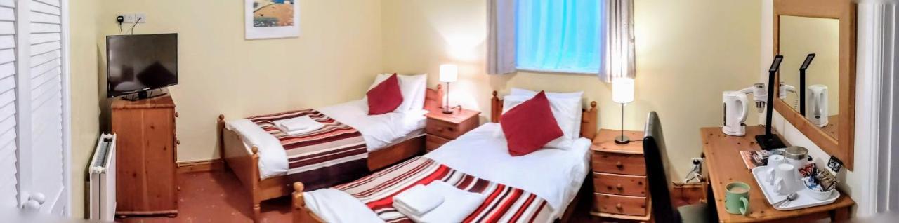 Ivybridge Guesthouse Fishguard Esterno foto