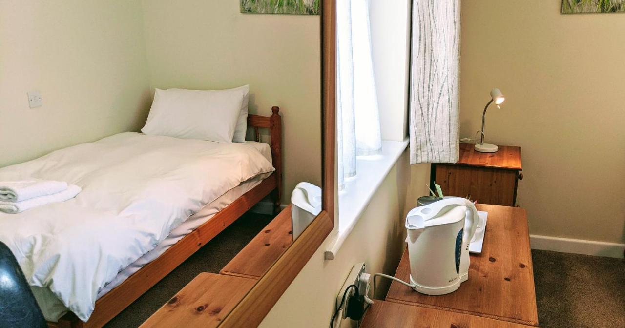 Ivybridge Guesthouse Fishguard Esterno foto