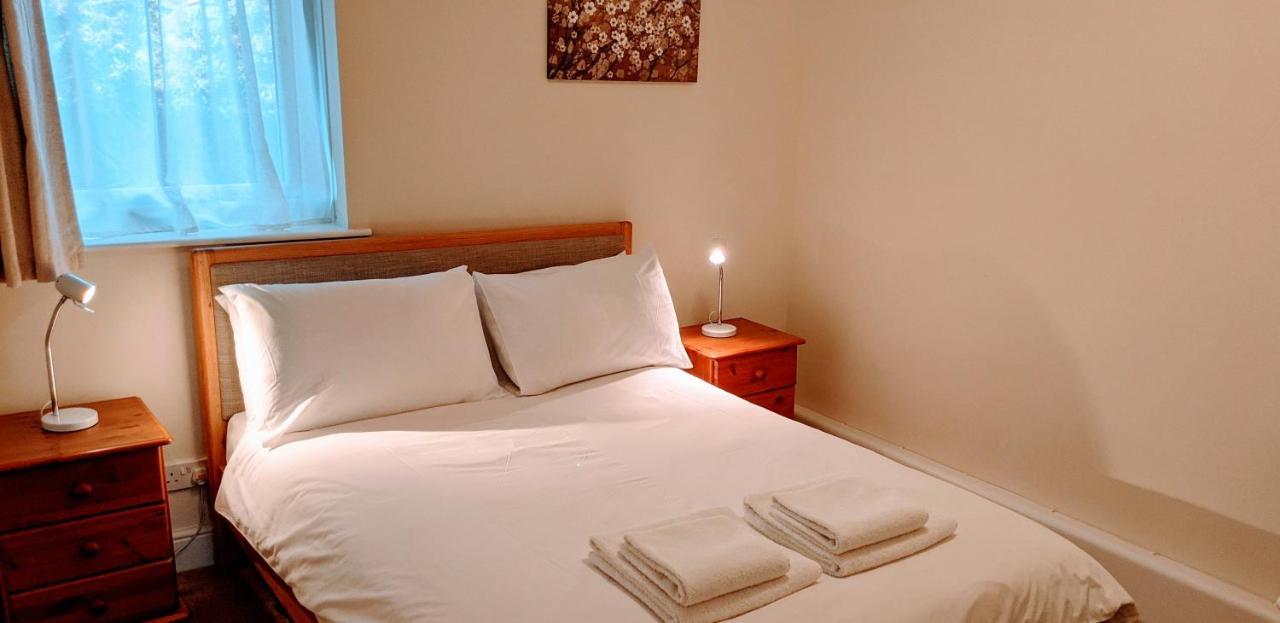 Ivybridge Guesthouse Fishguard Esterno foto