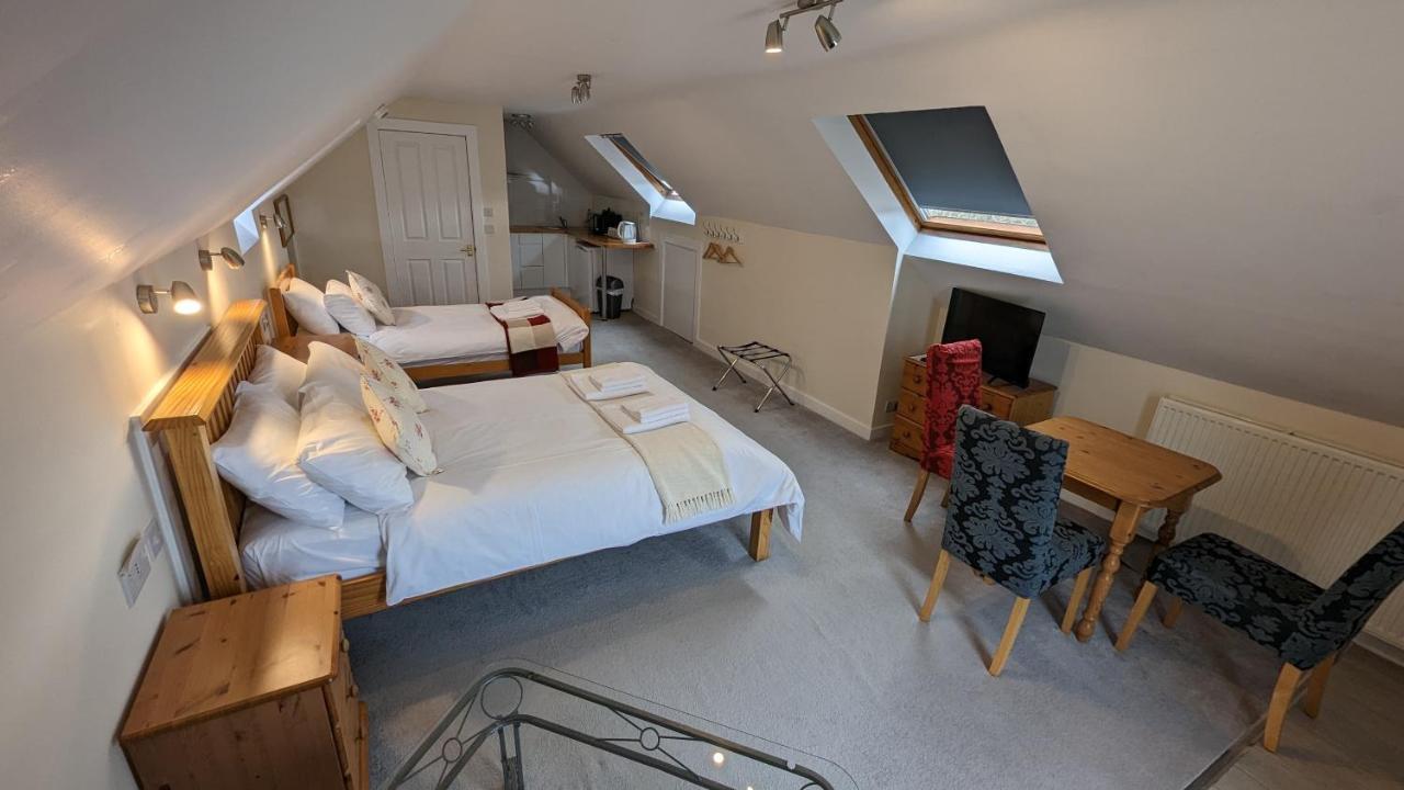 Ivybridge Guesthouse Fishguard Esterno foto