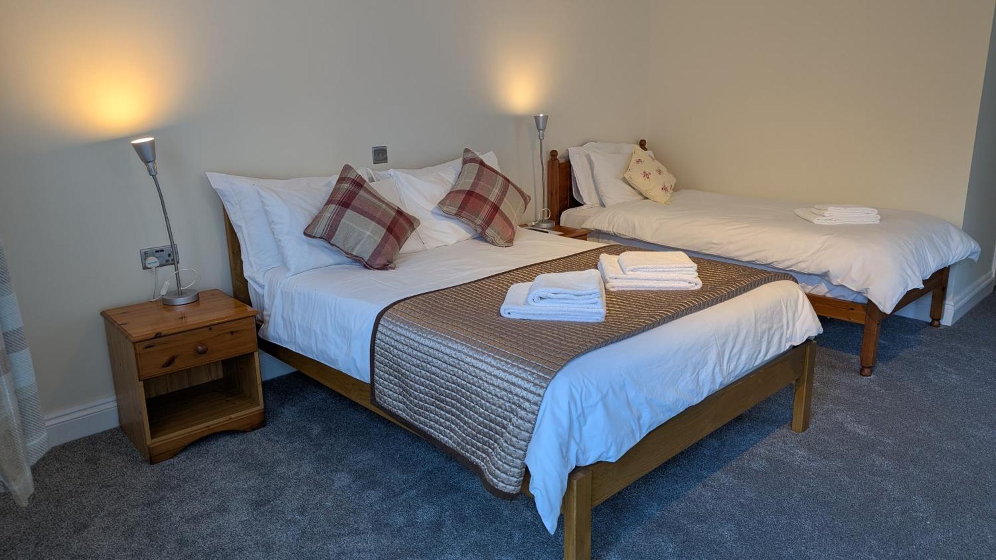 Ivybridge Guesthouse Fishguard Esterno foto