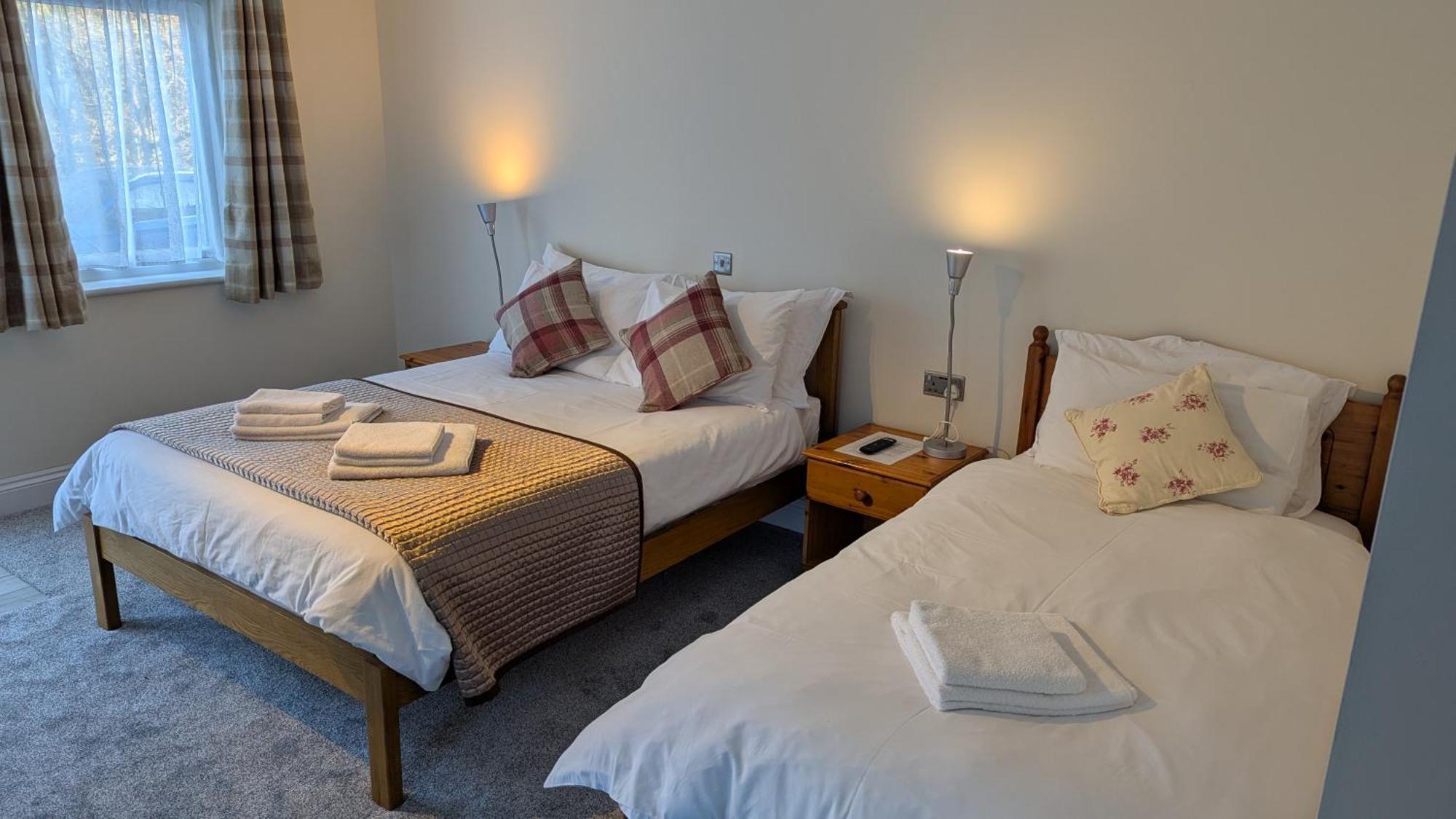 Ivybridge Guesthouse Fishguard Esterno foto