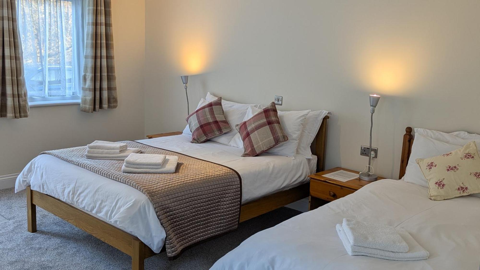 Ivybridge Guesthouse Fishguard Esterno foto